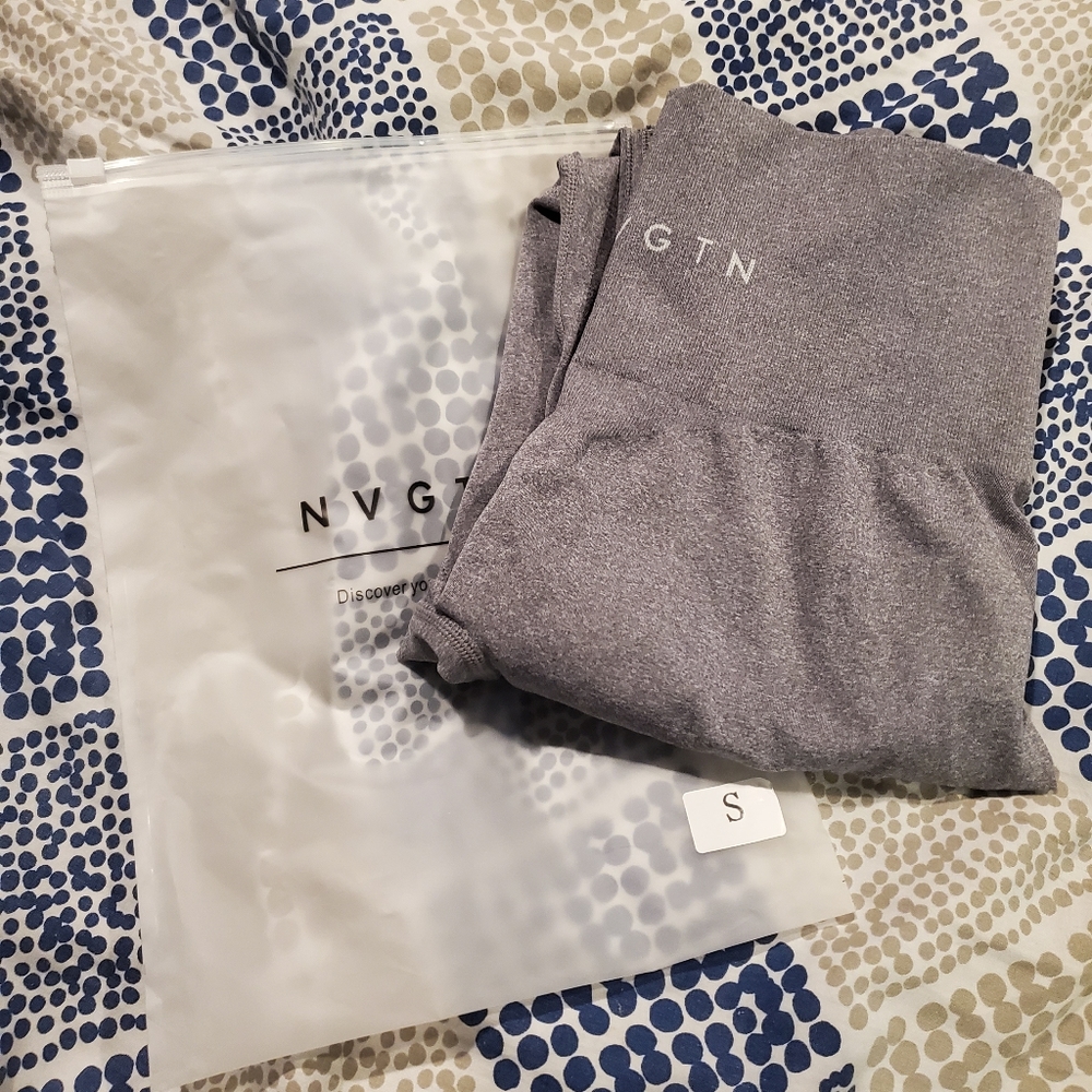 Nvgtn gray legging